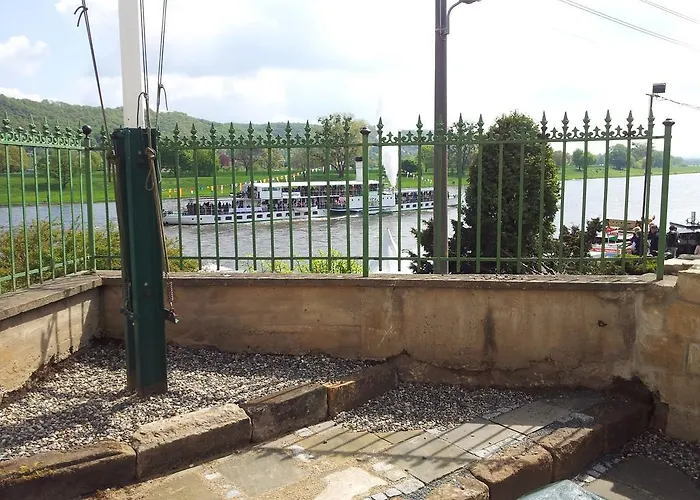An Der Elbe شقة دريسدن