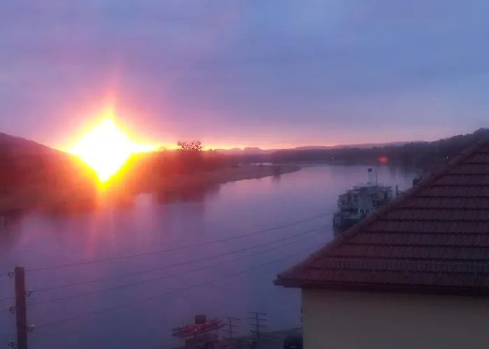 An Der Elbe دريسدن